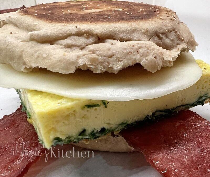 Meal Prep Bacon Egg and Cheese English Muffin