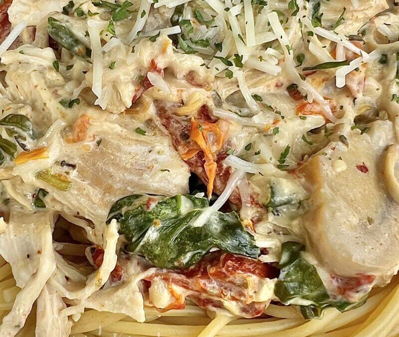 Slow Cooker Creamy Tuscan Chicken Pasta