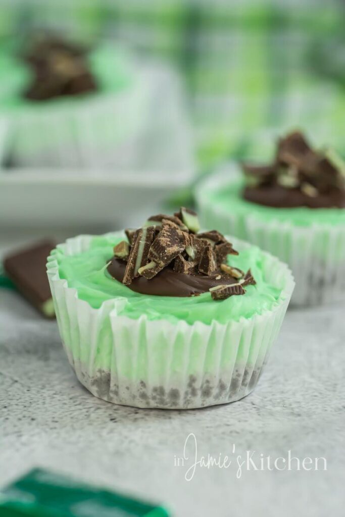 mint-cheesecake-mint-chocolate-cheesecake-green-desserts-andes-mint-chocolate-andes-mint-cheesecake-andes-mint-recipes-in-jamies-kitchen