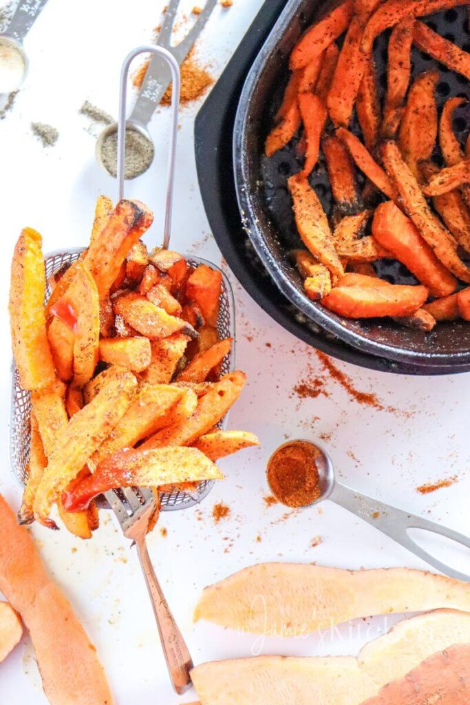 crispy-sweet-potato-fries-crispy-sweet-potato-fries-baked-easy-potato-recipes-sides-for-pork-chops-healthy-fries-best-potato-recipes-sweet-potato-crisps-air-fryer-fries-seasoned-french-fry-recipe-In-Jamies-Kitchen