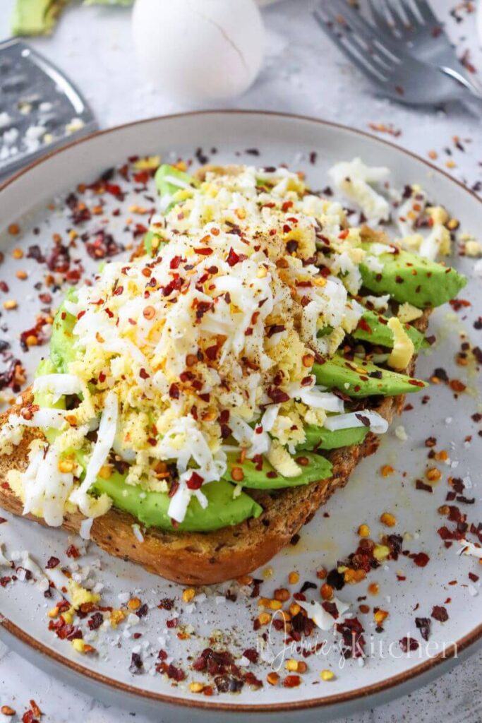 easy-avocado-recipes-avocado-toast-toppings-eggs-and-avocado-breakfast-avocado-toast-with-hard-boiled-egg-toast-recipes-healthy-breakfast-recipes-sourdough-toast-ideas-breakfast-recipes-with-bread-and-egg-in-jamies-kitchen