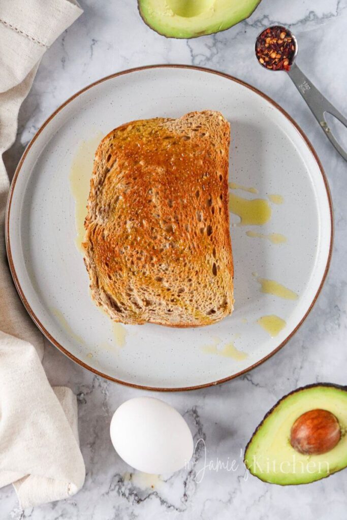 easy-avocado-recipes-avocado-toast-toppings-eggs-and-avocado-breakfast-avocado-toast-with-hard-boiled-egg-toast-recipes-healthy-breakfast-recipes-sourdough-toast-ideas-breakfast-recipes-with-bread-and-egg-in-jamies-kitchen
