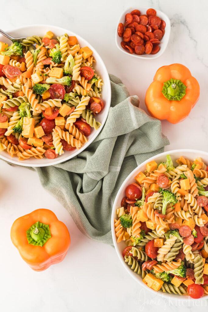 summer-salad-cold-pasta-salad-with-italian-dressing-salad-for-party-salad-for-a-crowd-salad-for-potluck-ideas-for-work-picnic-pasta-salad-recipe-for-easter-in-jamies-kitchen