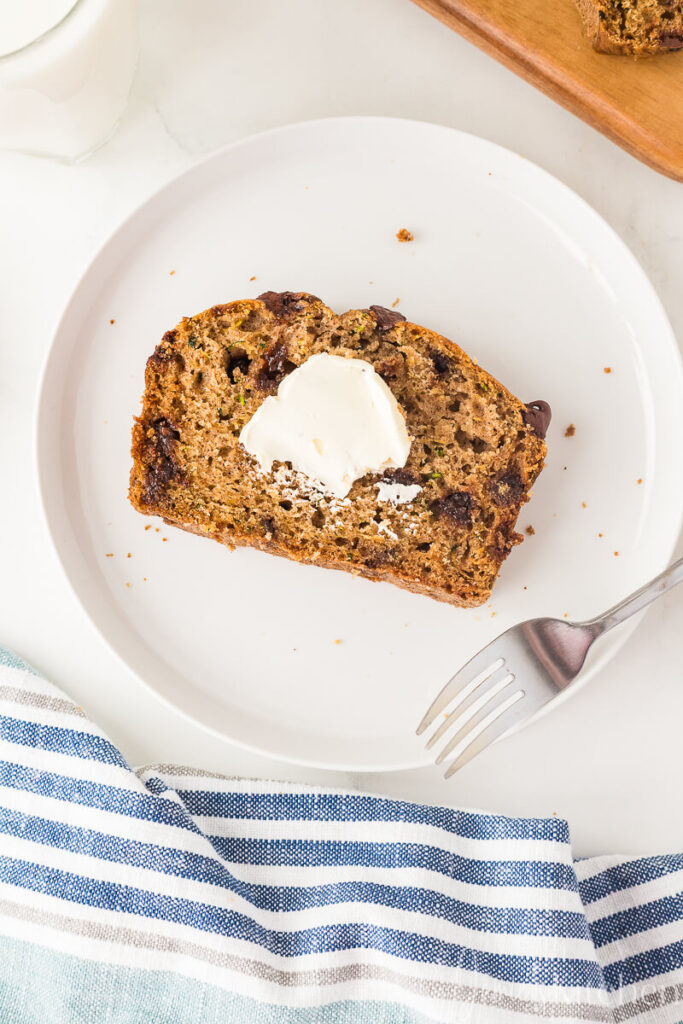 chocolate-chip-zucchini-bread-recipe-zucchini-recipes-with-zucchini-summer-bread-zucchini-bread-with-chocolate-chips-zucchini-bread-chocolate-zucchini-bread-recipe-easy-In-Jamies-Kitchen