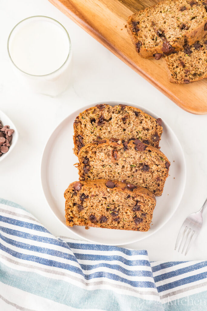 chocolate-chip-zucchini-bread-recipe-zucchini-recipes-with-zucchini-summer-bread-zucchini-bread-with-chocolate-chips-zucchini-bread-chocolate-zucchini-bread-recipe-easy-In-Jamies-Kitchen