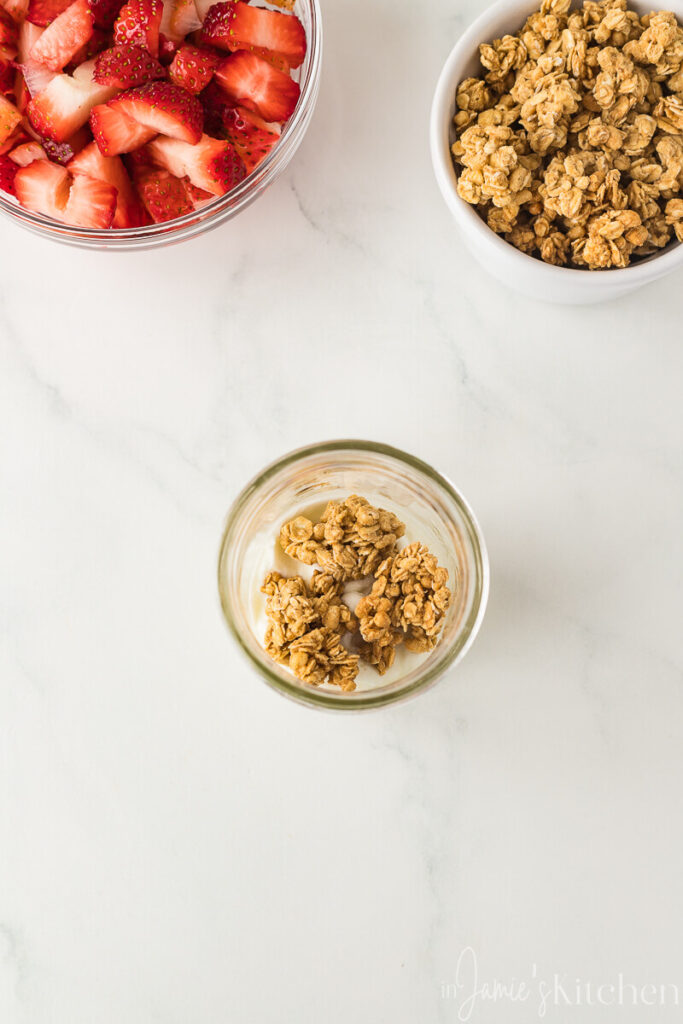 yogurt-parfait-recipe-for-parfaits-yogurt-parfait-bar-easy-healthy-breakfast-in-jamies-kitchen