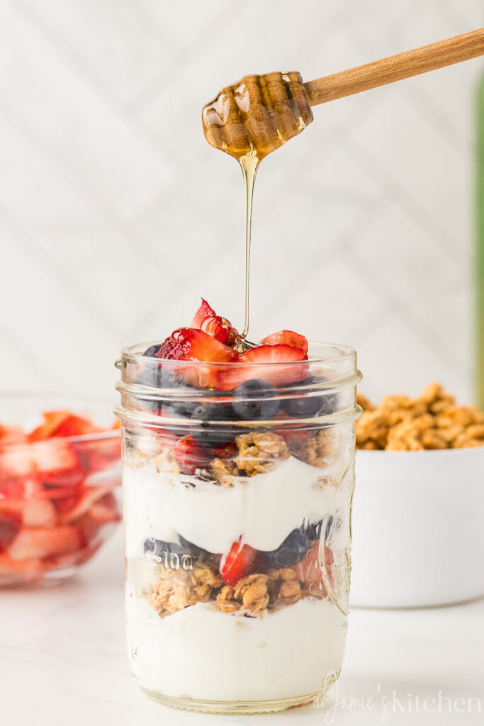 yogurt-parfait-recipe-for-parfaits-yogurt-parfait-bar-easy-healthy-breakfast-in-jamies-kitchen