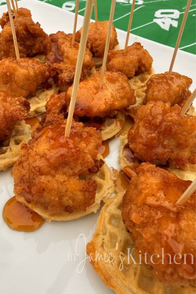 mini-chicken-and-waffles-super-bowl-appetizers-18