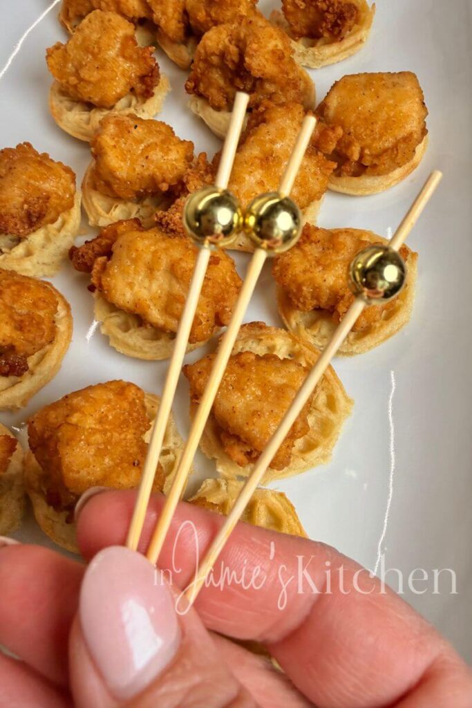 mini-chicken-and-waffles-super-bowl-appetizers-7