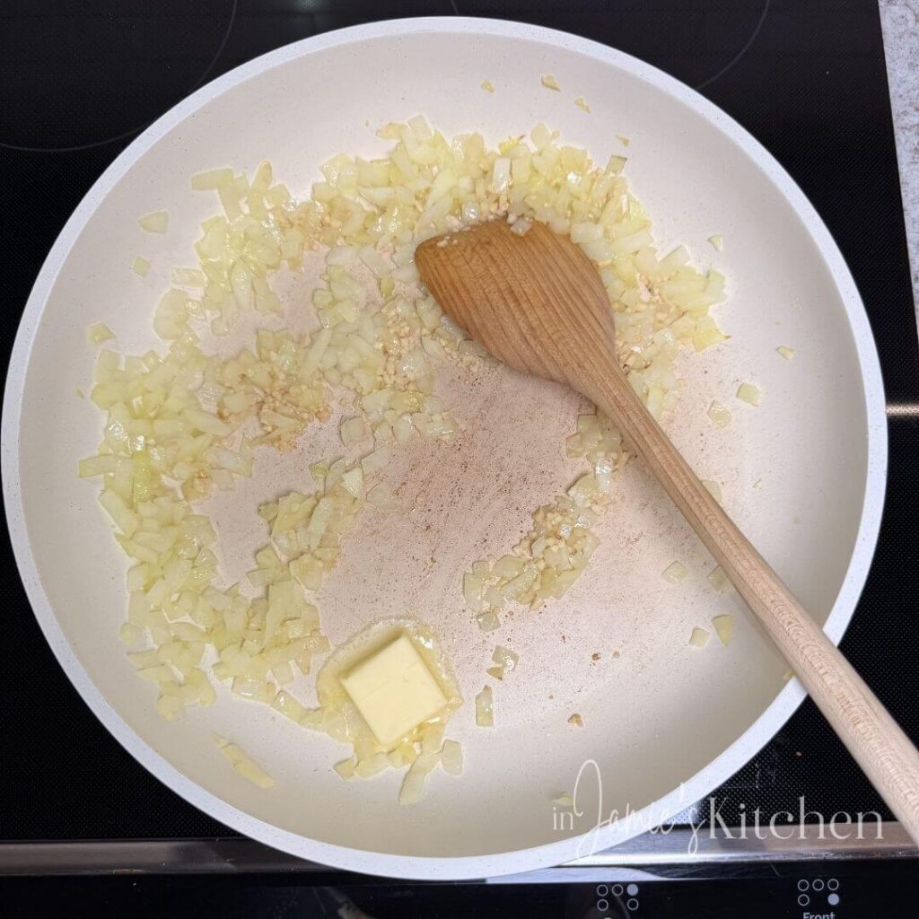 cheesy-chicken-broccoli-rice-casserole-low-carb-casserole-in-jamies-kitchen