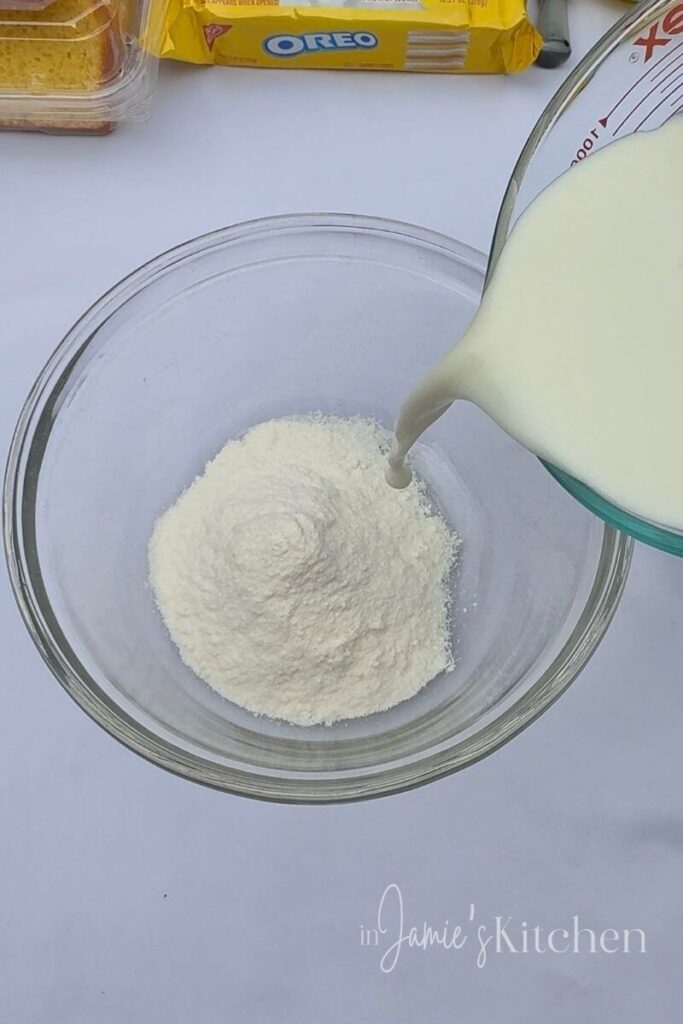 kitty-litter-cake-april-fools-dessert-idea-funny-dessert-ideas-in-jamies-kitchen