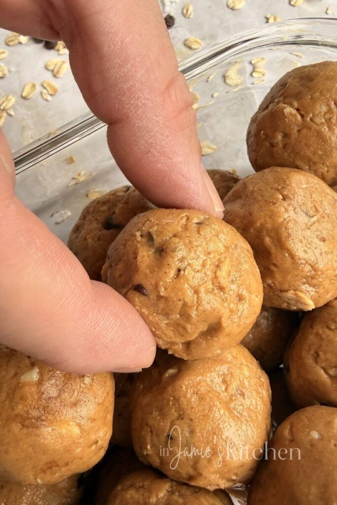 no-bake-peanut-butter-protein-energy-balls-in-jamies-kitchen