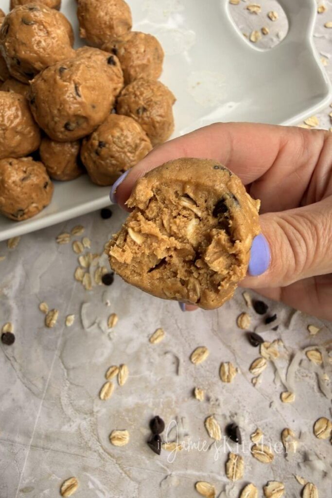 no-bake-peanut-butter-protein-energy-balls-in-jamies-kitchen