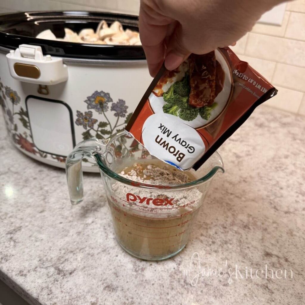 pot-roast-with-mushrooms-broccoli-slow-cooker-pot-roast-in-jamies-kitchen-easy-slow-cooker-recipes