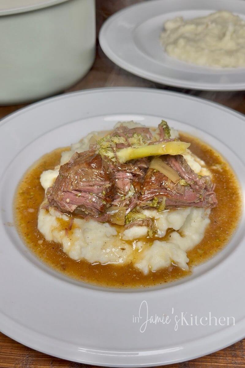 Pot Roast with Mushrooms and Broccoli