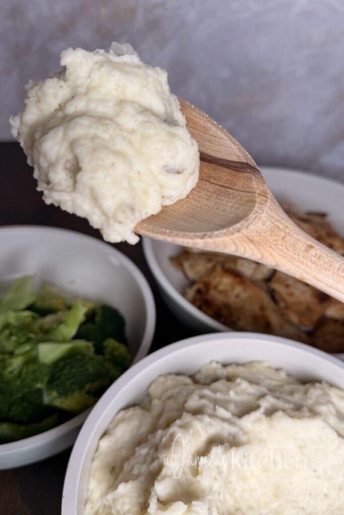 ranch-mashed-potatoes-creamy-mashed-potatoes-homemade-mashed-potatoes-in-jamies-kitchen