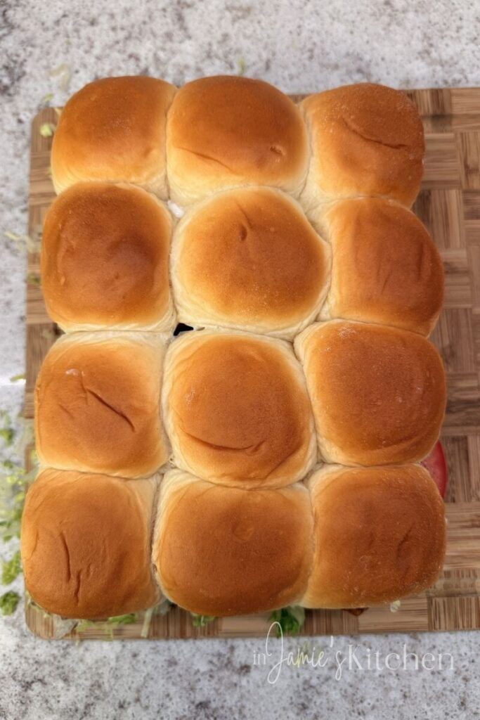 crispy-chicken-sliders-chicken sandwich-sliders-in-jamies-kitchen-game-day-snacks