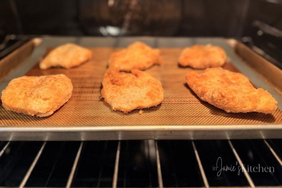 crispy-chicken-sliders-chicken sandwich-sliders-in-jamies-kitchen-game-day-snacks