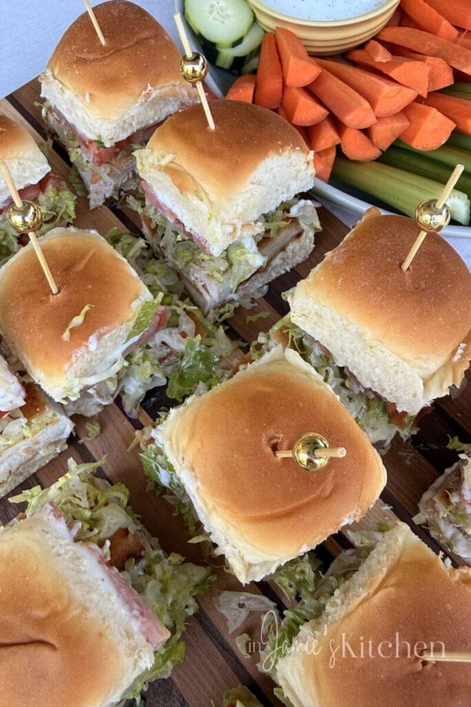 crispy-chicken-sliders-chicken sandwich-sliders-in-jamies-kitchen-game-day-snacks