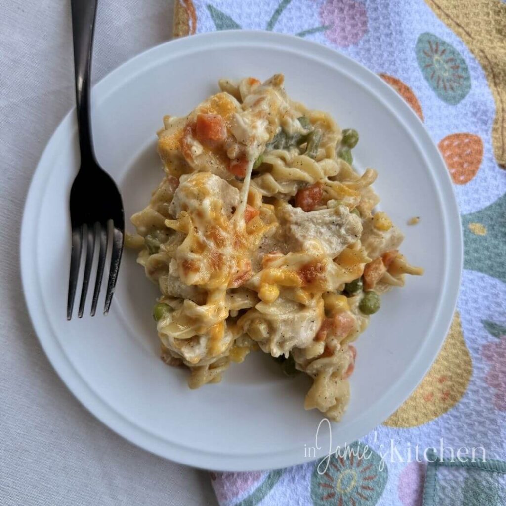 easy-cheesy-chicken-casserole-creamy-chicken-casserole-in-jamies-kitchen