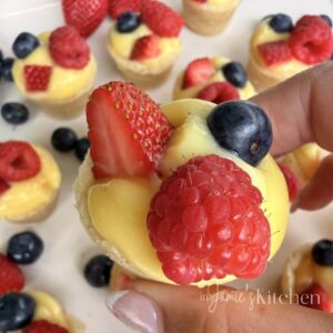 mini-fruit-tart-cookie-cups-easy-summer-desserts-in-jamies-kitchen