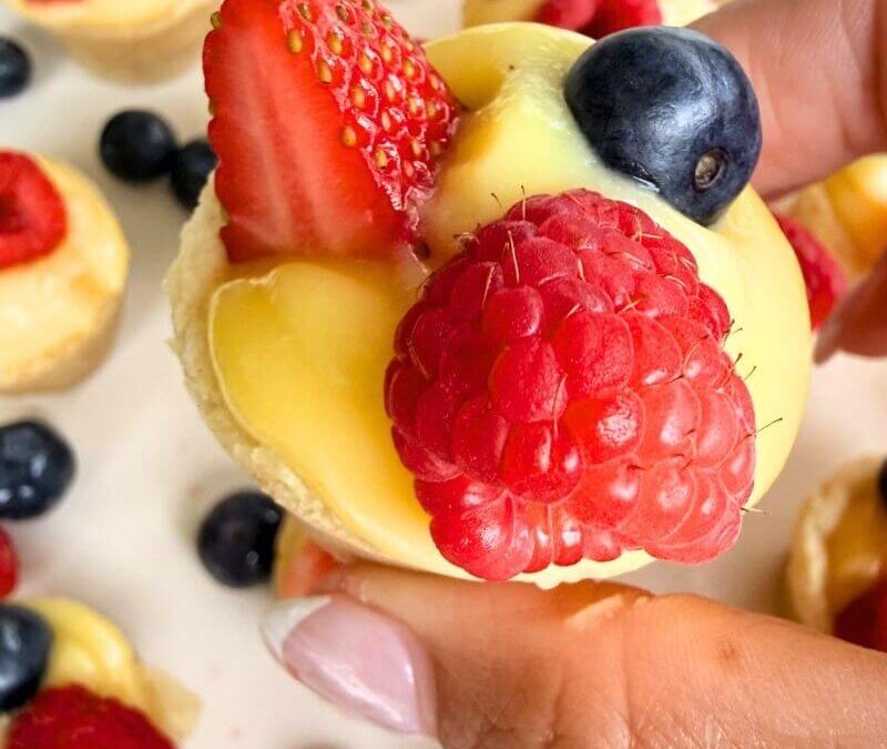 Easy Mini Fruit Tart Cookie Cups