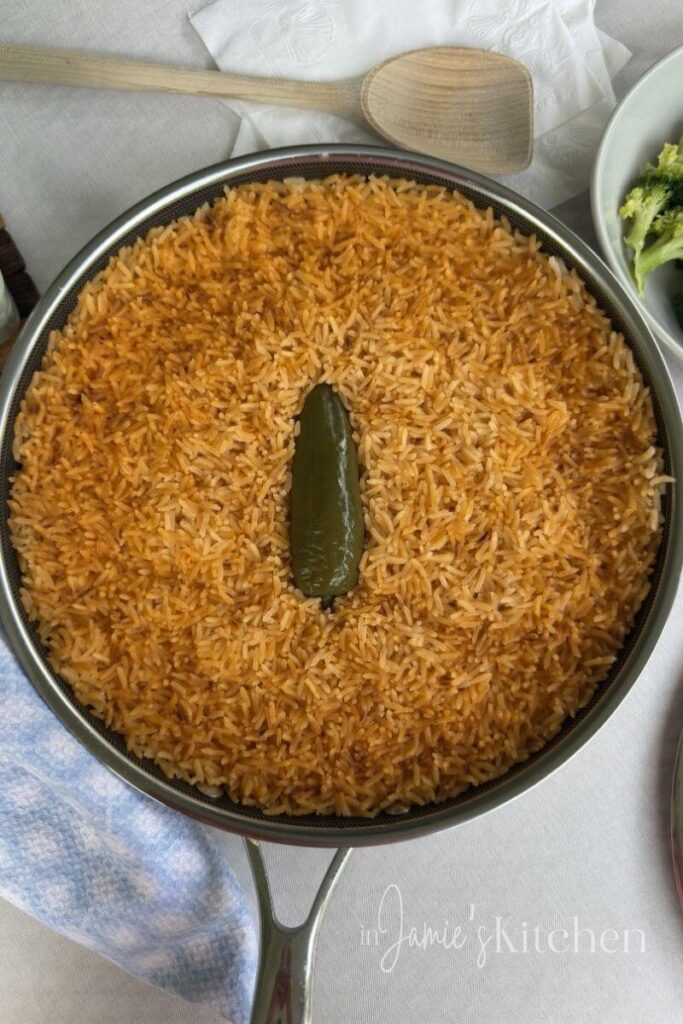 Easy-Mexican-Rice-Recipe-Restaurant-Style-Mexican-Rice-In-Jamies-Kitchen