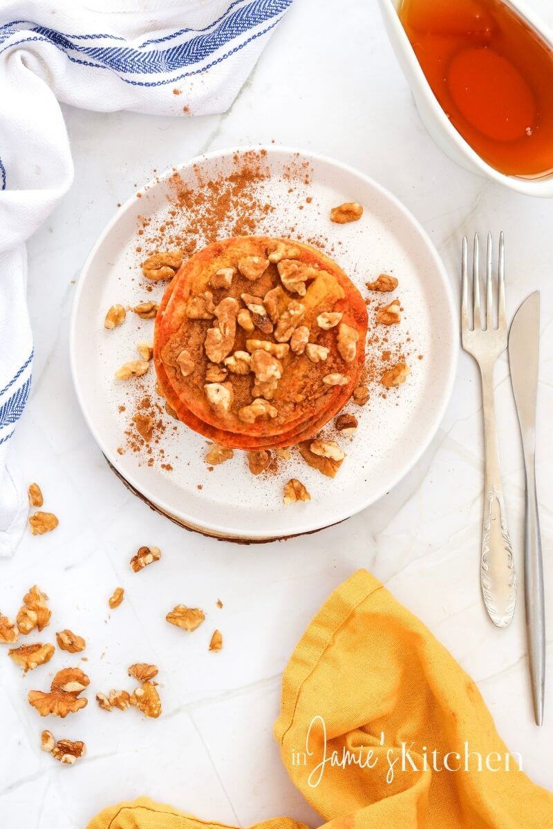 pumpkin-spiced-pancakes-fall-breakfast-ideas-in-jamies-kitchen