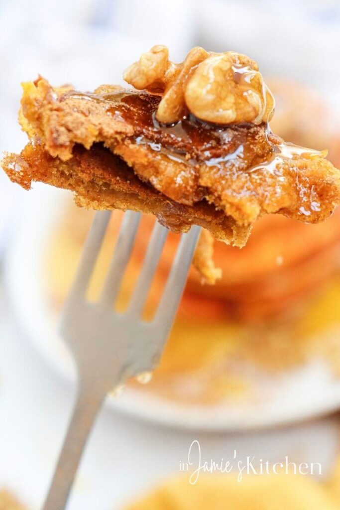 pumpkin-spiced-pancakes-fall-breakfast-ideas-in-jamies-kitchen