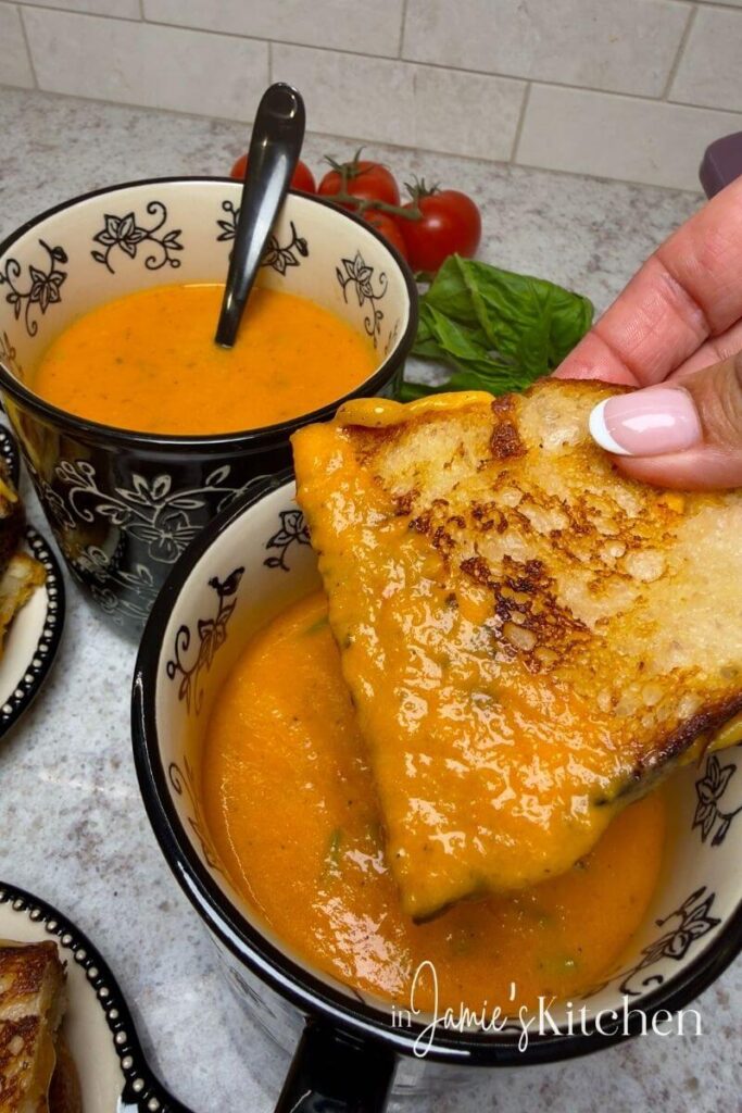 creamy-homemade-tomato-soup-in-jamies-kitchen