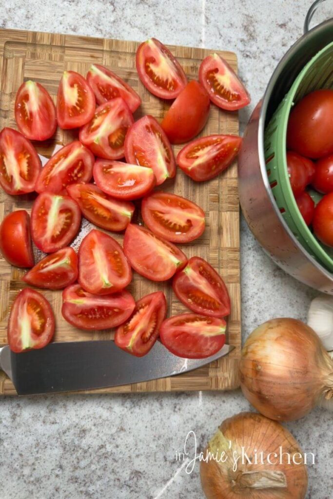 creamy-homemade-tomato-soup-in-jamies-kitchen