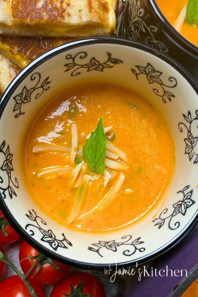 creamy-homemade-tomato-soup-in-jamies-kitchen