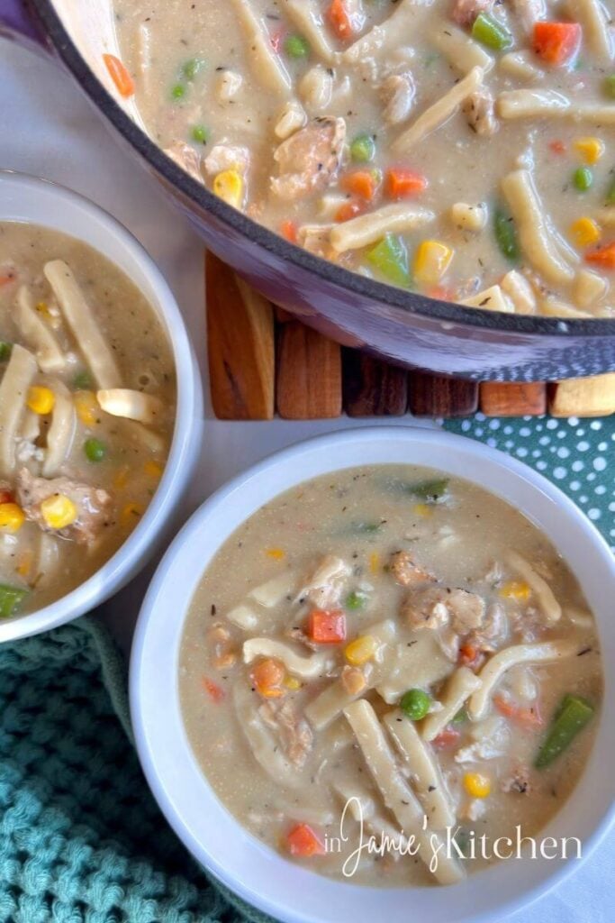 easy-chicken-pot-pie-soup-in-jamies-kitchen
