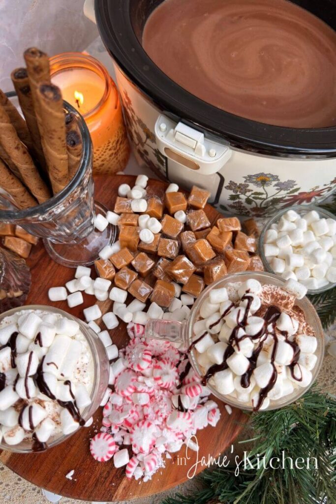 crockpot-hot-chocolate-in-jamies-kitchen-slow-cooker-hot-cocoa