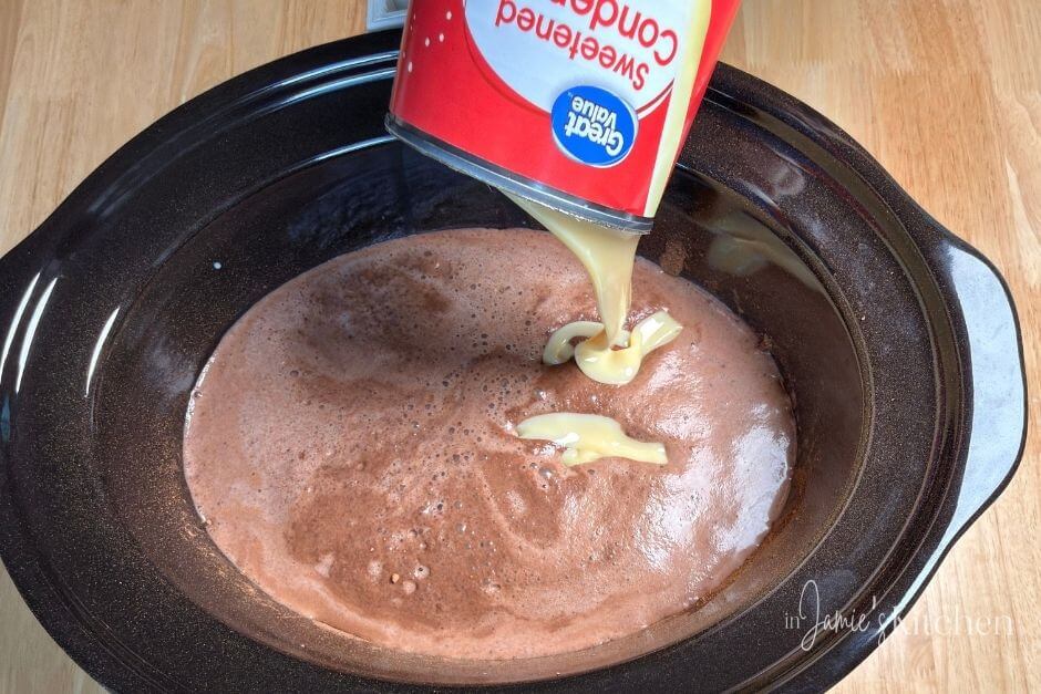 crockpot-hot-chocolate-in-jamies-kitchen-slow-cooker-hot-cocoa