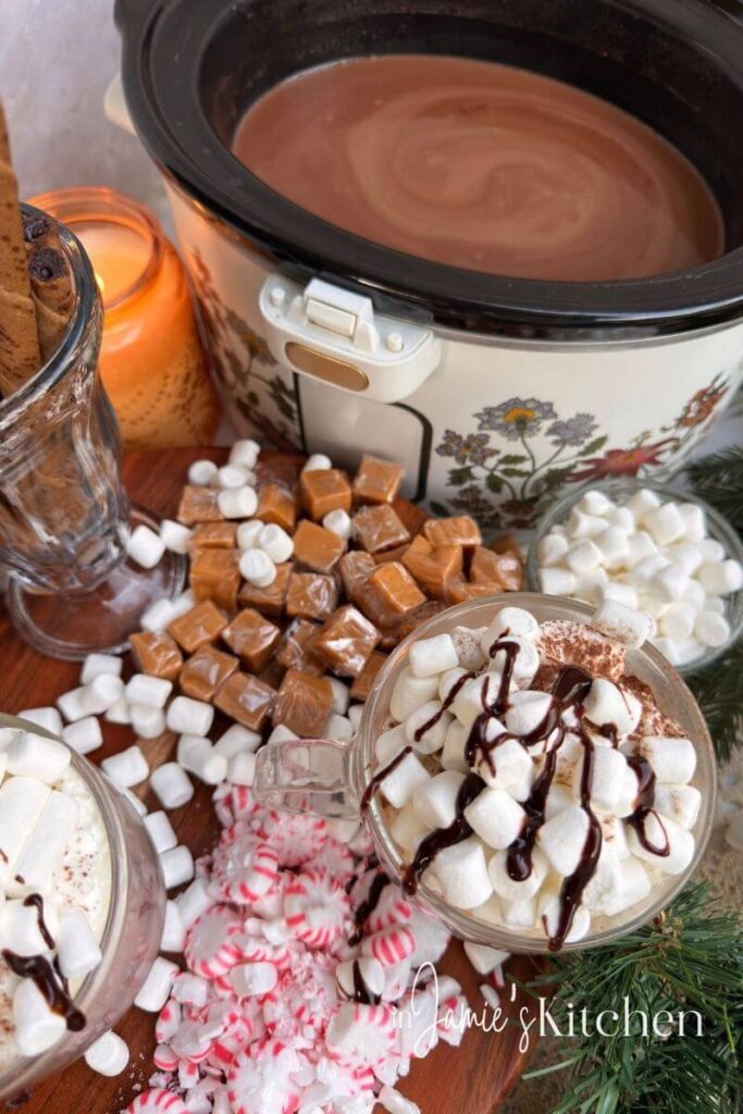 crockpot-hot-chocolate-in-jamies-kitchen-slow-cooker-hot-cocoa